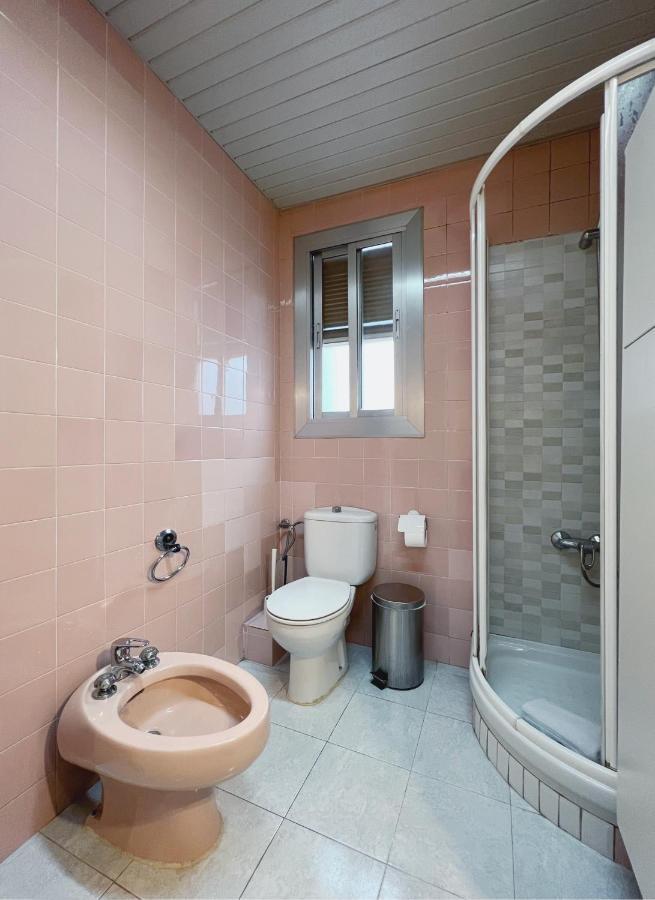 Stay U-nique Apartments Calabria Barcelone Extérieur photo