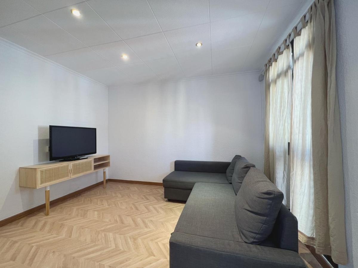 Stay U-nique Apartments Calabria Barcelone Extérieur photo